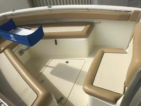 Slide: The Image of Scout Sportfish 280 2002 - 4