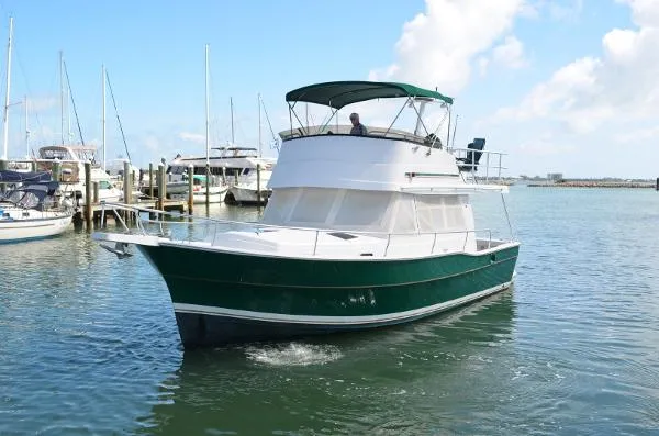Slide: The Image of Mainship Trawler 2000 - 2