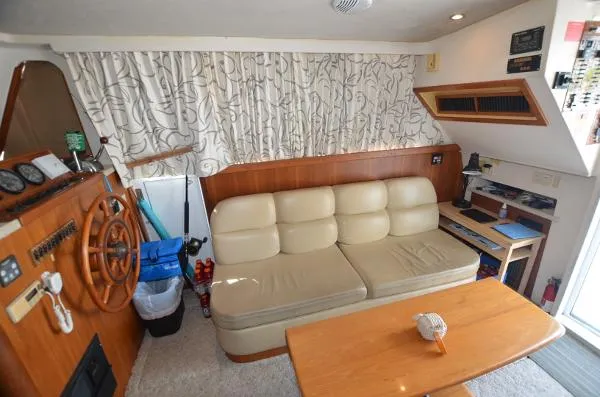 Slide: The Image of Mainship Trawler 2000 - 9