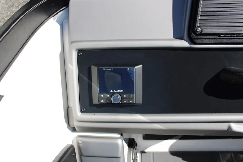 Slide: The Image of Ranger 2080 MS 2026 - 13