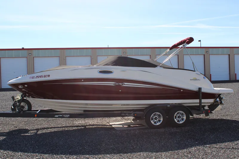 Slide: The Image of Sea Ray 260 Sundeck 2007 - 10