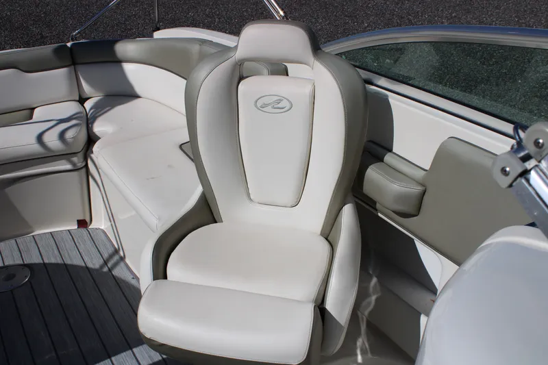 Slide: The Image of Sea Ray 260 Sundeck 2007 - 13