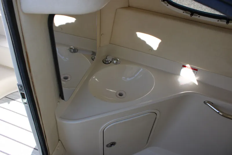 Slide: The Image of Sea Ray 260 Sundeck 2007 - 15