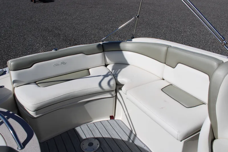 Slide: The Image of Sea Ray 260 Sundeck 2007 - 6