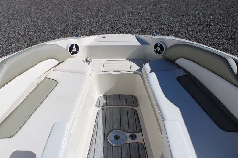 Slide: The Image of Sea Ray 260 Sundeck 2007 - 8