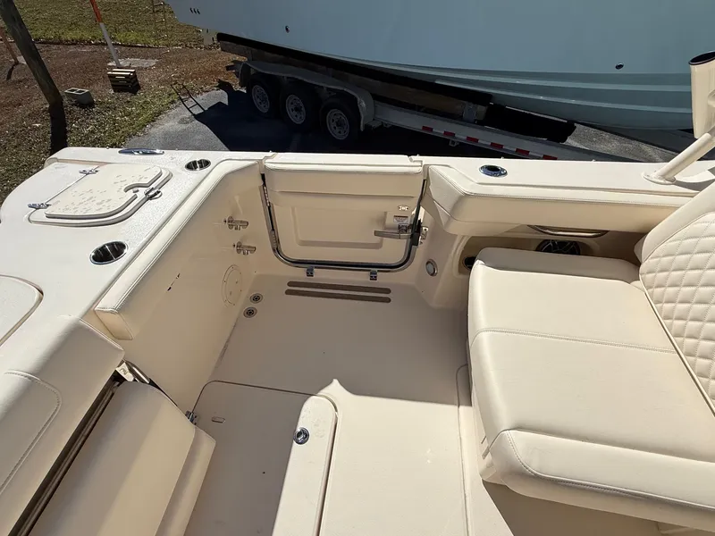 Slide: The Image of Grady-White Freedom 307 2026 - 16