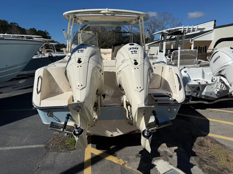 Slide: The Image of Grady-White Freedom 307 2026 - 4