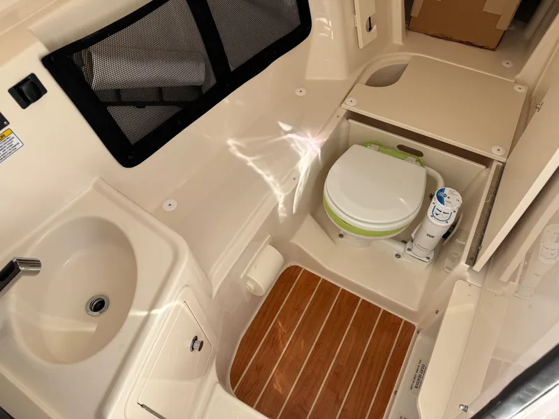 Slide: The Image of Grady-White Freedom 307 2026 - 5