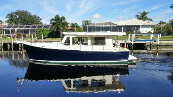 Slide: The Image of Mainship 34 Trawler Hardtop 2007 - 0