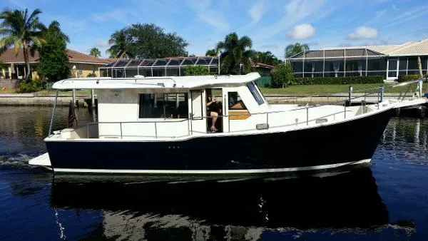 Slide: The Image of Mainship 34 Trawler Hardtop 2007 - 5