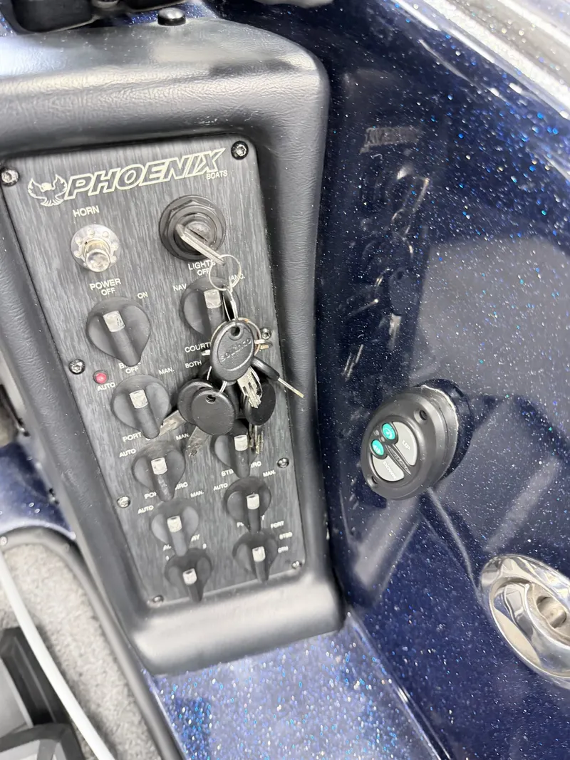 Slide: The Image of Phoenix Bass Boat 721 ProXP 2017 - 27