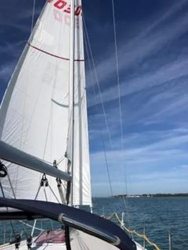 Slide: The Image of Catalina 36 MkII 2005 - 3