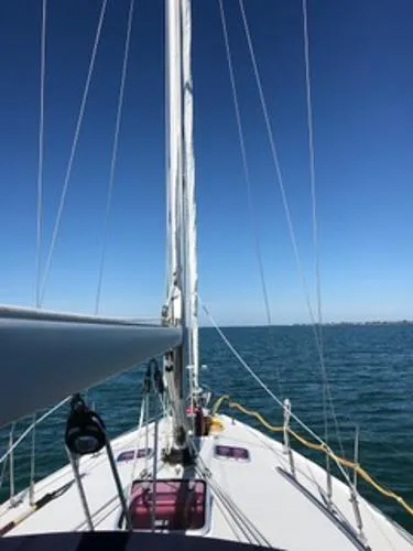Slide: The Image of Catalina 36 MkII 2005 - 6