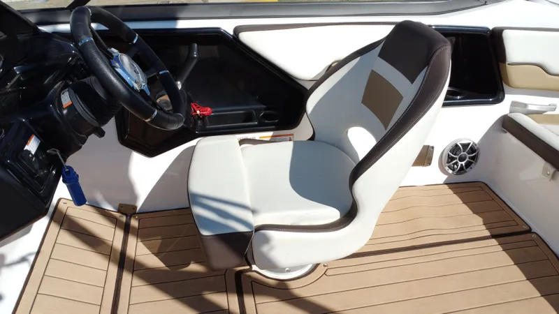 Slide: The Image of Yamaha TP1800C-XAP 2022 - 28