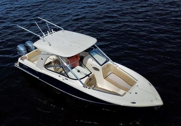 Slide: The Image of Scout 275 Dorado 2016 - 4