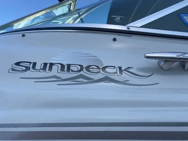 Slide: The Image of Sea Ray SunDeck 2003 - 4