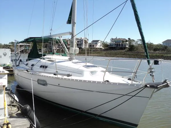 Slide: The Image of Beneteau 321 1998 - 0