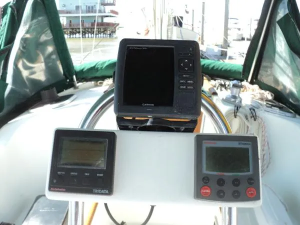 Slide: The Image of Beneteau 321 1998 - 9