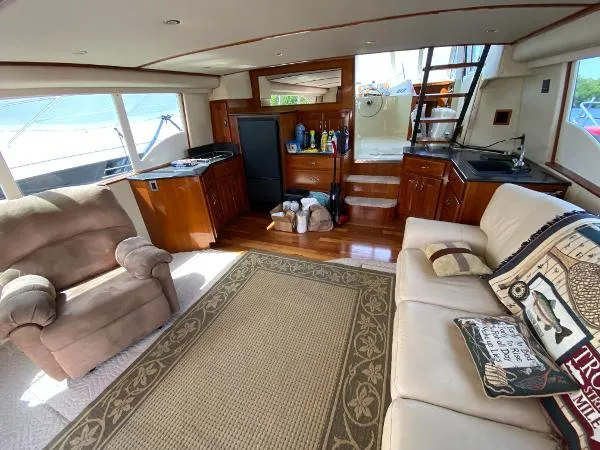Slide: The Image of Sandpiper BUILT BY VADERBUILT YACHTS IN KENTUCKY 53 ENCLOSED FLY 2008 - 10
