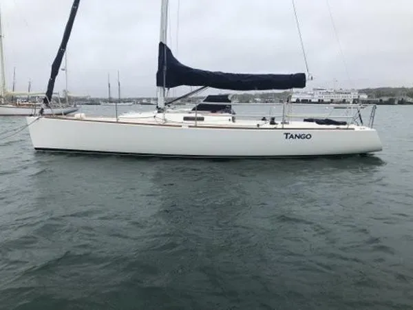 Slide: The Image of J Boats J 100 2005 - 0