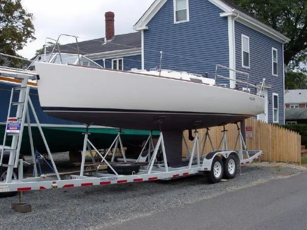 Slide: The Image of J Boats J 100 2005 - 11