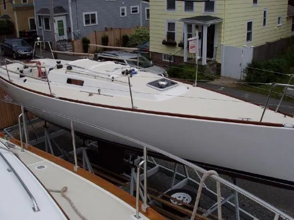 Slide: The Image of J Boats J 100 2005 - 6