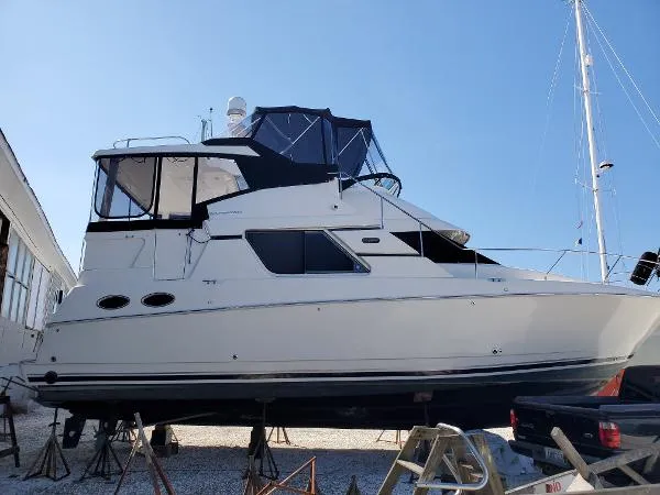 Slide: The Image of Silverton 392 Motor Yacht 2001 - 3