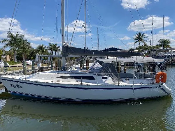 Slide: The Image of Canadian Sailcraft CS36 1989 - 0