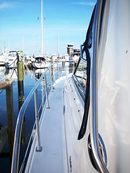 Slide: The Image of Sea Ray 380 Sundancer 2001 - 11