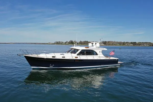 Slide: The Image of Grand Banks Eastbay 50 SX 2015 - 0