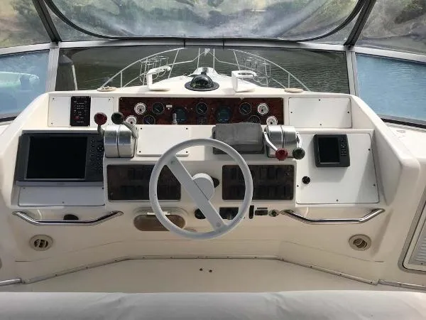 Slide: The Image of Sea Ray 500 Sedan Bridge 1996 - 3