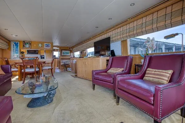Slide: The Image of Hatteras 74 Cockpit Motor Yacht 1999 - 5