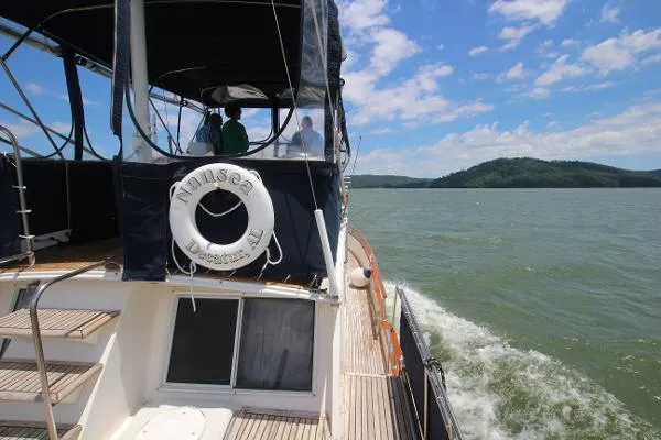 Slide: The Image of Grand Banks MOTORYACHT 1989 - 10
