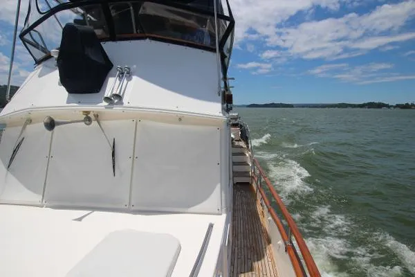 Slide: The Image of Grand Banks MOTORYACHT 1989 - 3