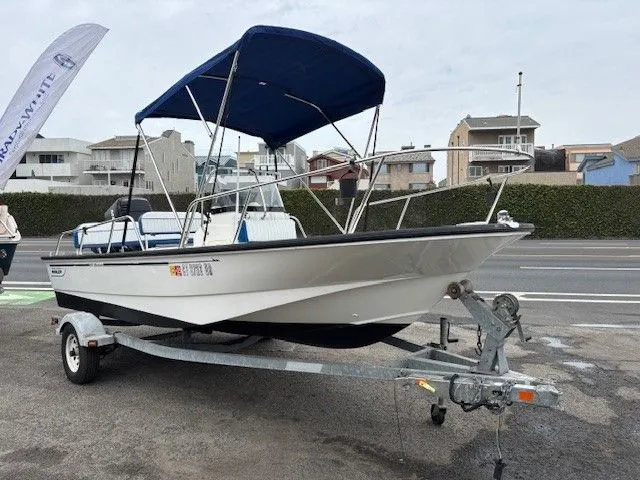 Slide: The Image of Boston Whaler 17 Montauk 2005 - 12