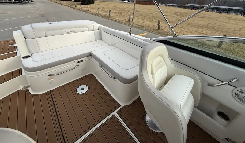 Slide: The Image of Sea Ray 260 Sundeck 2012 - 11