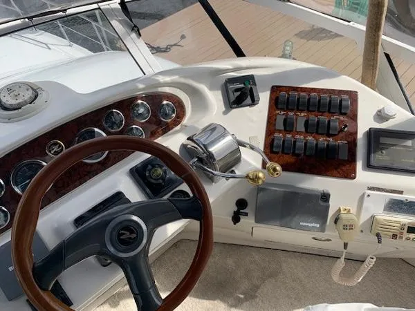Slide: The Image of Sea Ray 400 Sedan Bridge 2001 - 9