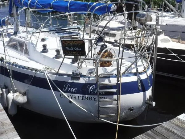 Slide: The Image of Corbin Pilothouse Cutter 1989 - 1