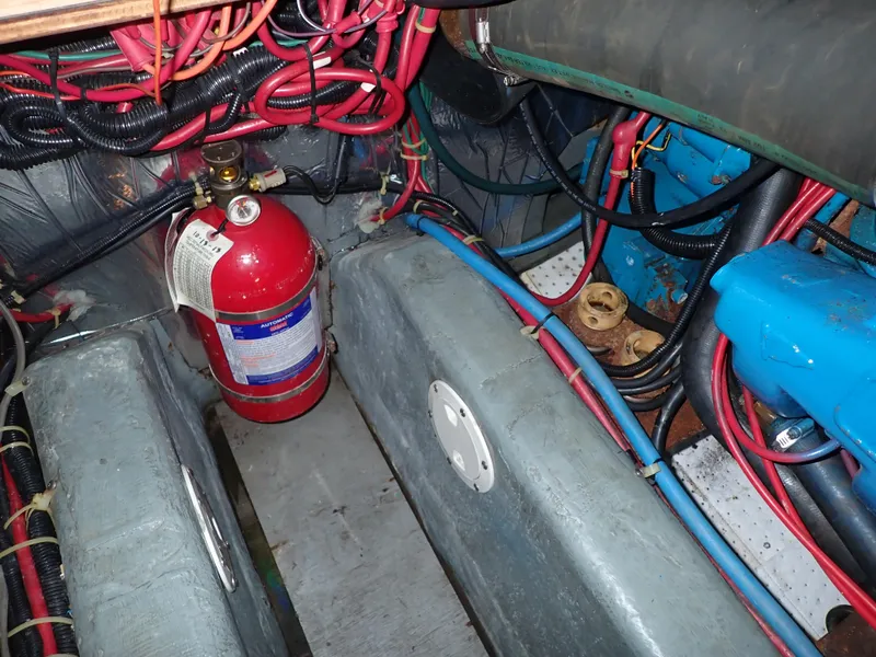 Slide: The Image of Carver 370 Voyager 1996 - 135