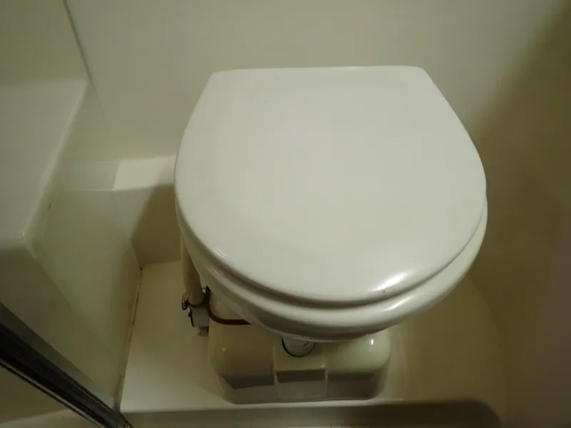 Slide: The Image of Carver 370 Voyager 1996 - 96