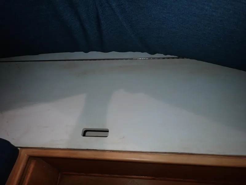 Slide: The Image of Carver Yachts 370 Voyager 1996 - 122