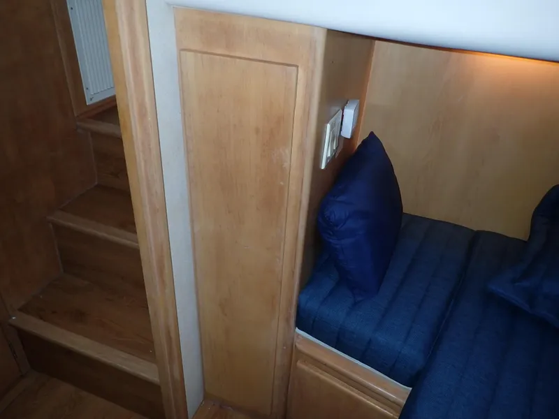 Slide: The Image of Carver Yachts 370 Voyager 1996 - 124