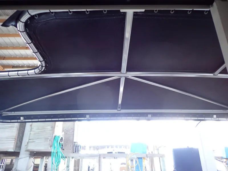 Slide: The Image of Carver Yachts 370 Voyager 1996 - 129