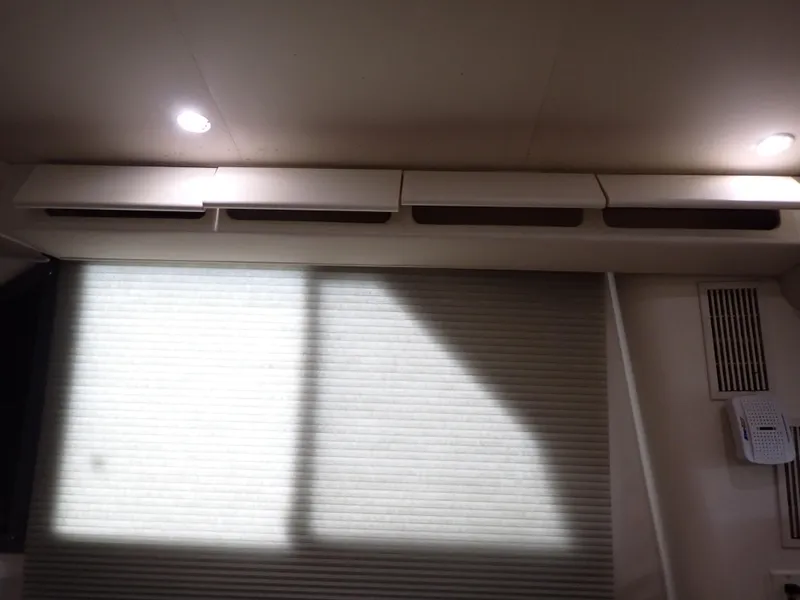 Slide: The Image of Carver Yachts 370 Voyager 1996 - 90