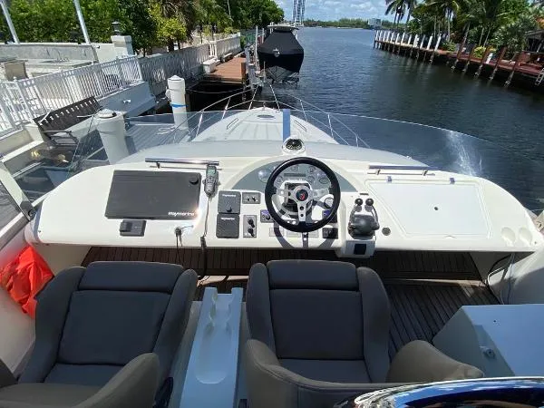 Slide: The Image of Fairline Phantom 50 2008 - 1