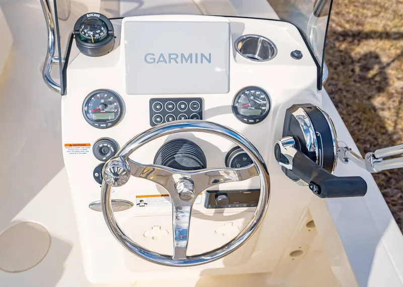 Slide: The Image of Scout 188 Sport Dorado 2026 - 15