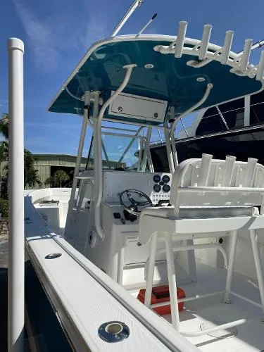 Slide: The Image of Regulator Marine 26 Forward Seating 2004 - 7