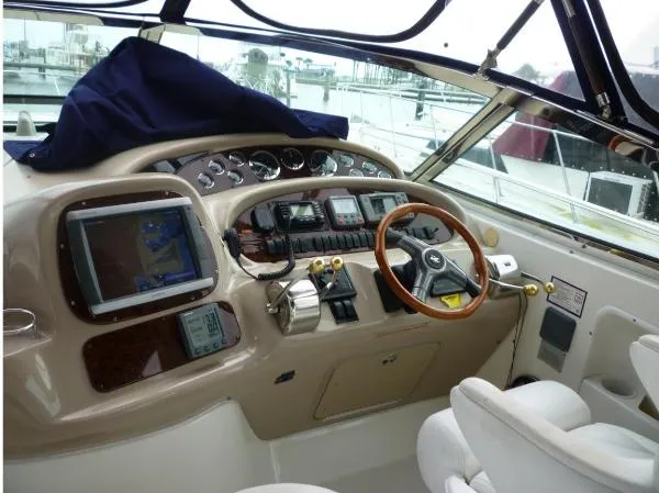 Slide: The Image of Sea Ray 380 Sundancer 2001 - 4