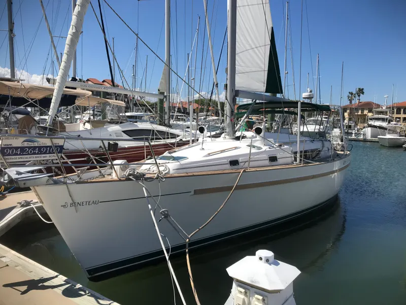 Slide: The Image of Beneteau 44CC 2000 - 0