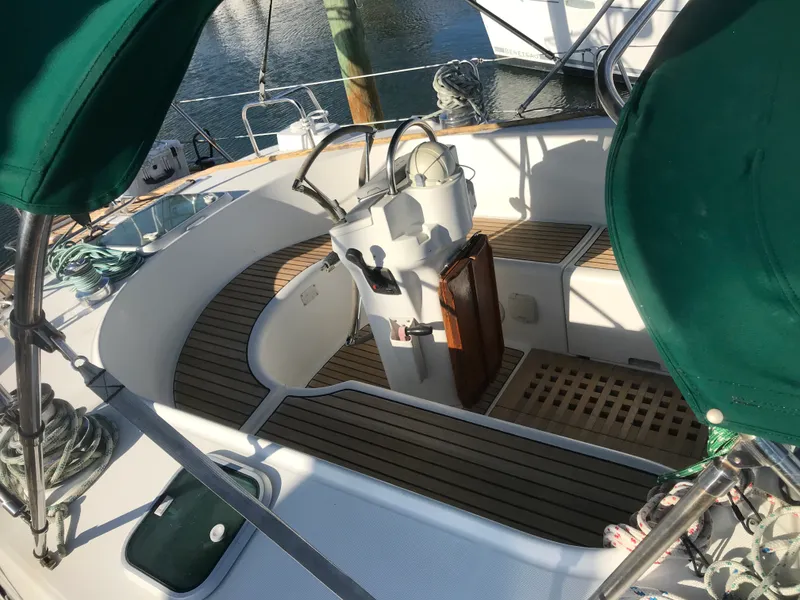 Slide: The Image of Beneteau 44CC 2000 - 4